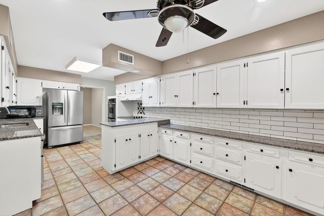 3763 Vinecrest Drive, Dallas, TX 75229