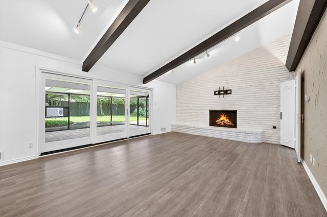 3763 Vinecrest Drive, Dallas, TX 75229