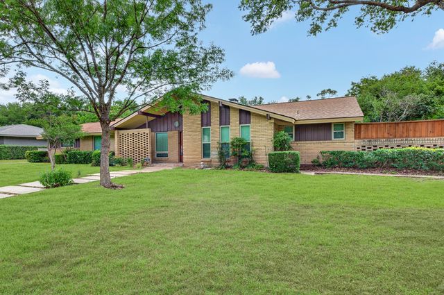 3763 Vinecrest Drive, Dallas, TX 75229