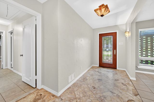 3763 Vinecrest Drive, Dallas, TX 75229