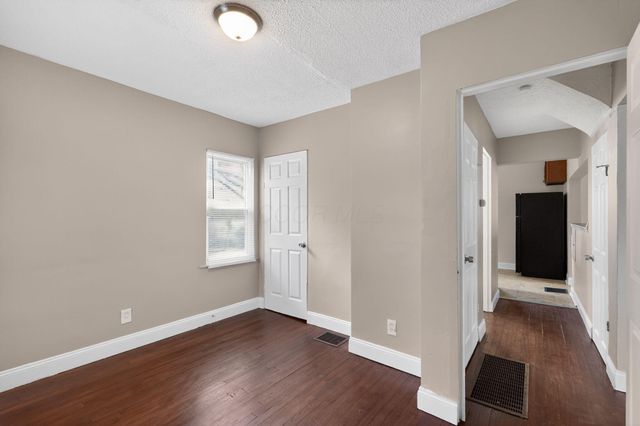 2181 Middlehurst Drive, Columbus, OH 43219