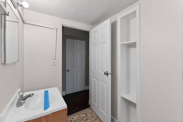 2181 Middlehurst Drive, Columbus, OH 43219