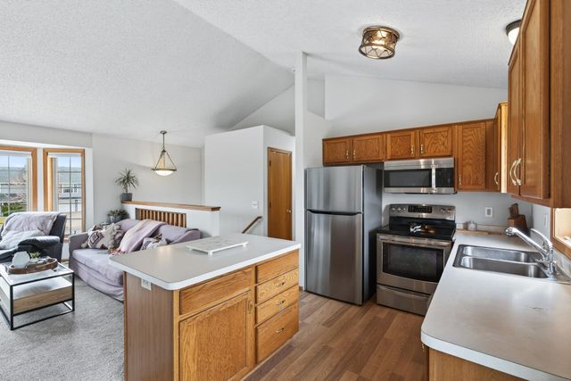 916 12th Street, Farmington, MN 55024