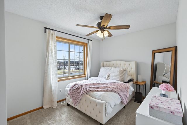 916 12th Street, Farmington, MN 55024