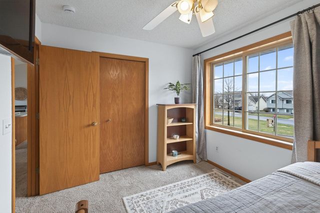 916 12th Street, Farmington, MN 55024