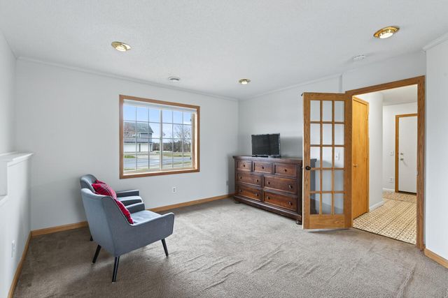 916 12th Street, Farmington, MN 55024