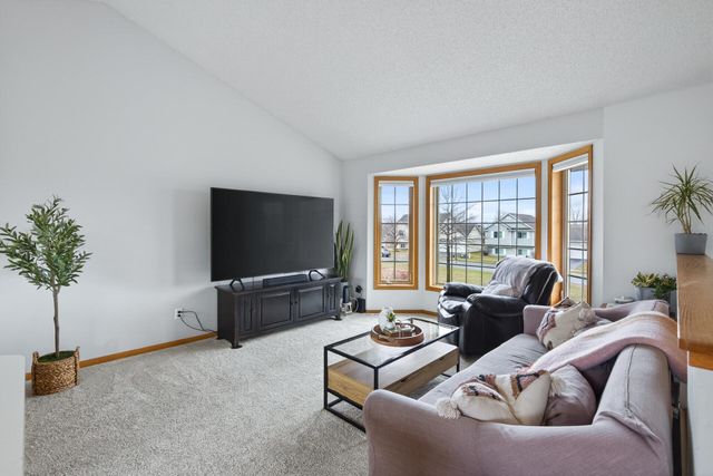 916 12th Street, Farmington, MN 55024