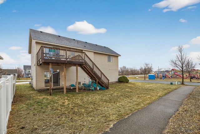 916 12th Street, Farmington, MN 55024