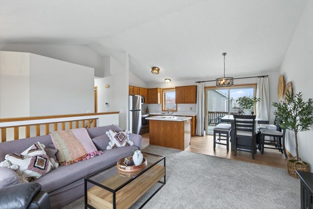 916 12th Street, Farmington, MN 55024