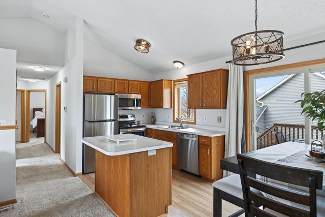 916 12th Street, Farmington, MN 55024