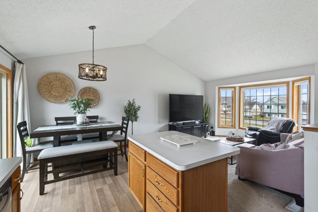 916 12th Street, Farmington, MN 55024