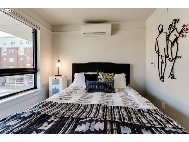 488 Main St, Springfield, OR 97477