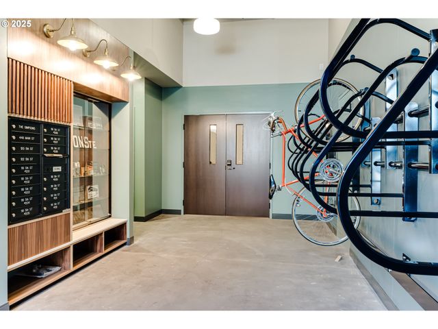 488 Main St, Springfield, OR 97477