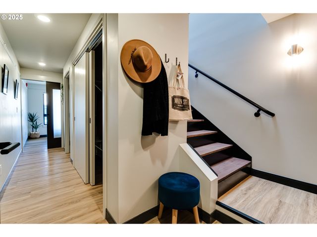 488 Main St, Springfield, OR 97477