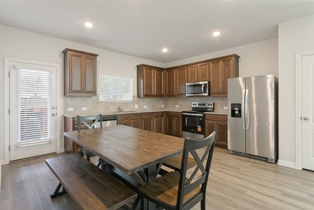1989 Hope Tinley Court, Lewisville, TX 75077