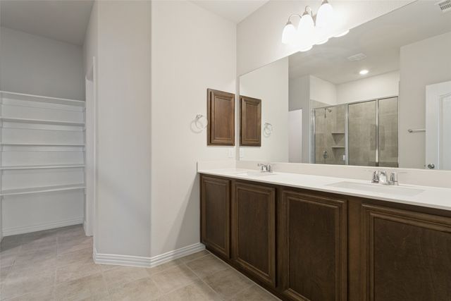 1989 Hope Tinley Court, Lewisville, TX 75077