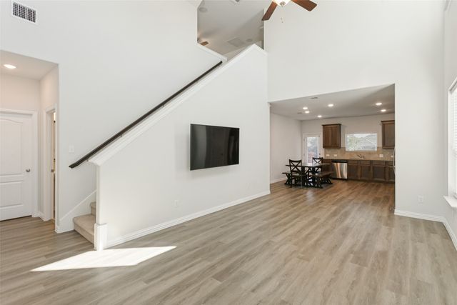 1989 Hope Tinley Court, Lewisville, TX 75077
