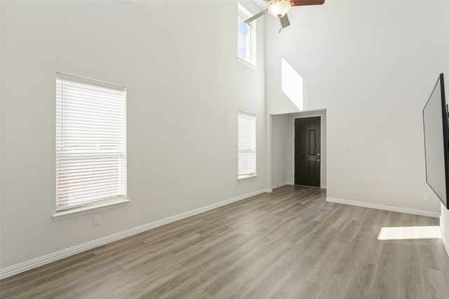 1989 Hope Tinley Court, Lewisville, TX 75077