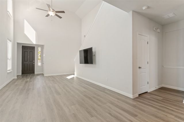 1989 Hope Tinley Court, Lewisville, TX 75077