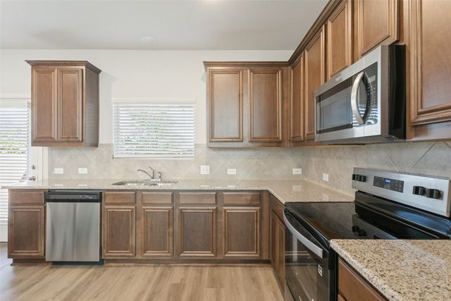 1989 Hope Tinley Court, Lewisville, TX 75077