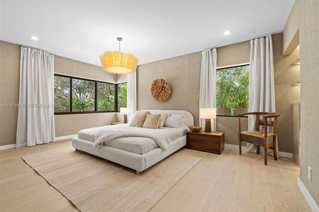 500 NE 96th St, Miami Shores, FL 33138