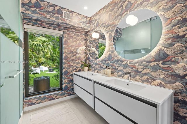 500 NE 96th St, Miami Shores, FL 33138