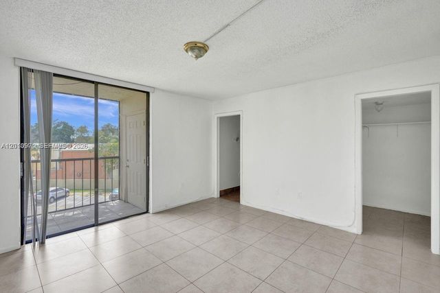 8035 SW 107th Ave 305, Miami, FL 33173