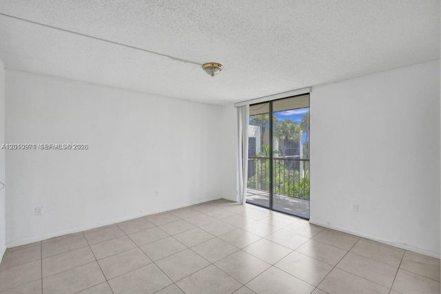 8035 SW 107th Ave 305, Miami, FL 33173