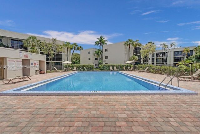 8035 SW 107th Ave 305, Miami, FL 33173