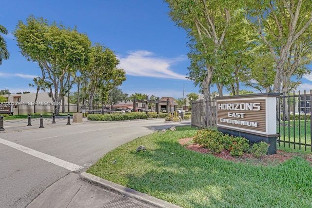 8035 SW 107th Ave 305, Miami, FL 33173