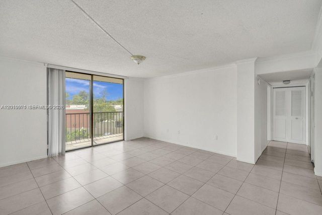 8035 SW 107th Ave 305, Miami, FL 33173