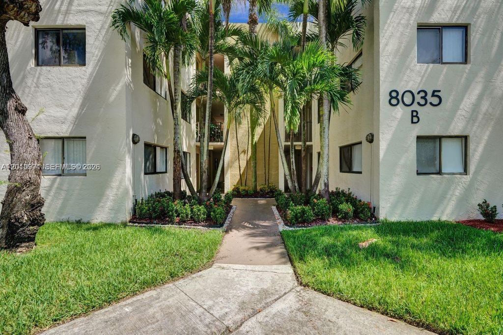 8035 SW 107th Ave 305, Miami, FL 33173