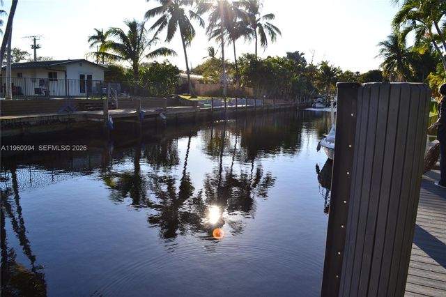 1704 SW 5th Ct, Fort Lauderdale, FL 33312