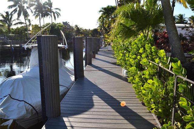 1704 SW 5th Ct, Fort Lauderdale, FL 33312