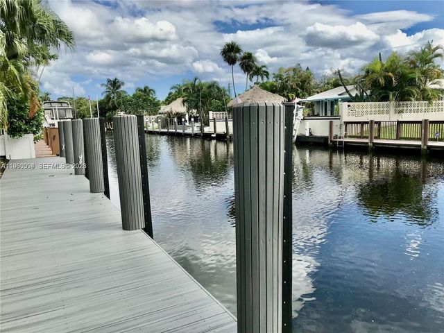 1704 SW 5th Ct, Fort Lauderdale, FL 33312