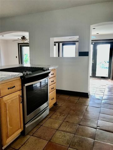 1704 SW 5th Ct, Fort Lauderdale, FL 33312