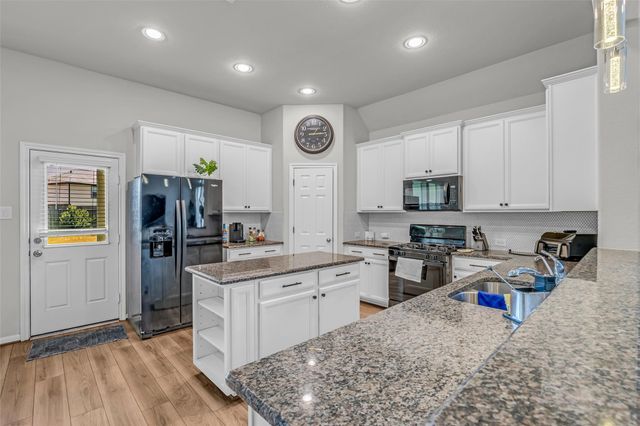 17330 Hartford Field Lane, Hockley, TX 77447