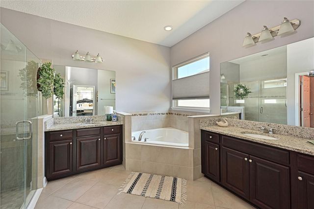 11608 8TH TERRACE NE, Bradenton, FL 34212