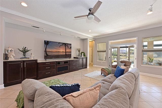 11608 8TH TERRACE NE, Bradenton, FL 34212