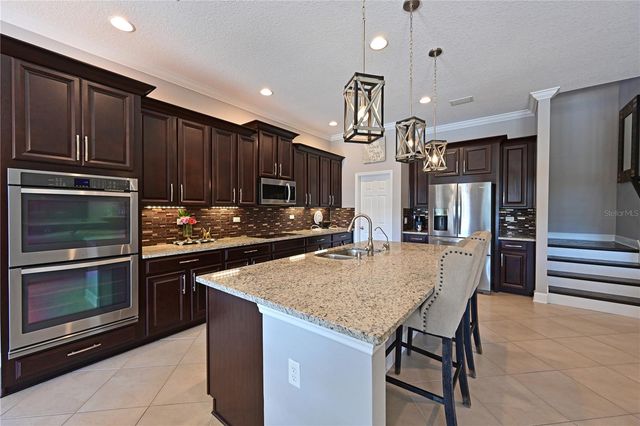 11608 8TH TERRACE NE, Bradenton, FL 34212