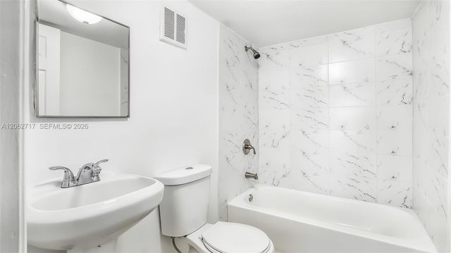 117 E 10th St, Hialeah, FL 33010
