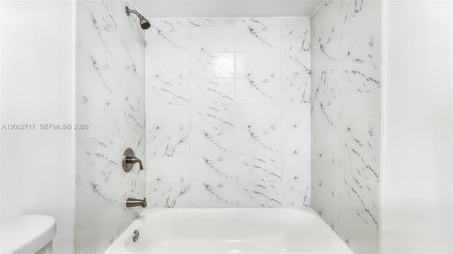 117 E 10th St, Hialeah, FL 33010