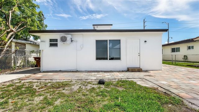 117 E 10th St, Hialeah, FL 33010