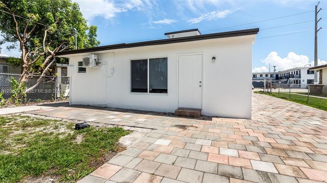 117 E 10th St, Hialeah, FL 33010