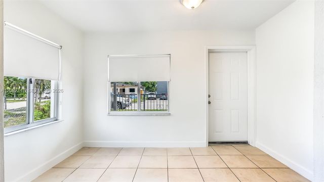 117 E 10th St, Hialeah, FL 33010