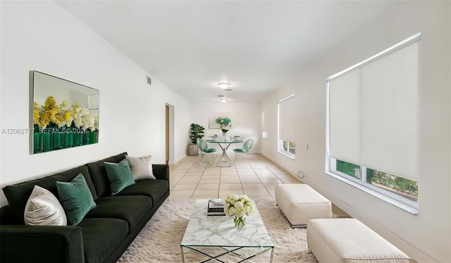 117 E 10th St, Hialeah, FL 33010