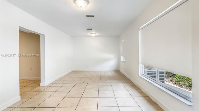 117 E 10th St, Hialeah, FL 33010