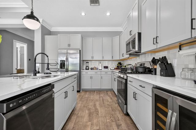 15660 Goldfinch Circle, The Acreage, FL 33470