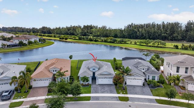 15660 Goldfinch Circle, The Acreage, FL 33470