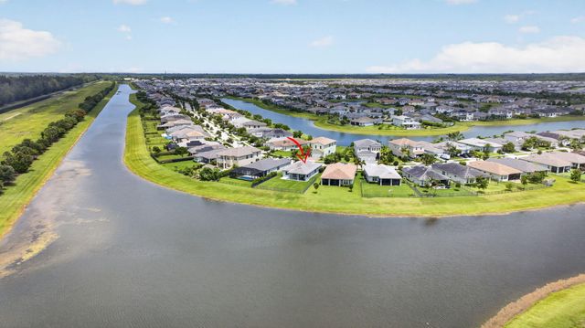 15660 Goldfinch Circle, The Acreage, FL 33470